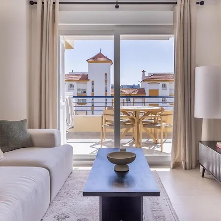 Ar20 Stunning Two-bed With Sea Views Lägenhet *