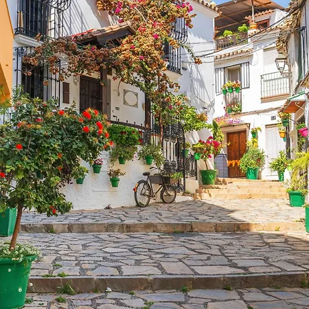 Lägenhet Ar20 Stunning Two-bed With Sea Views Estepona