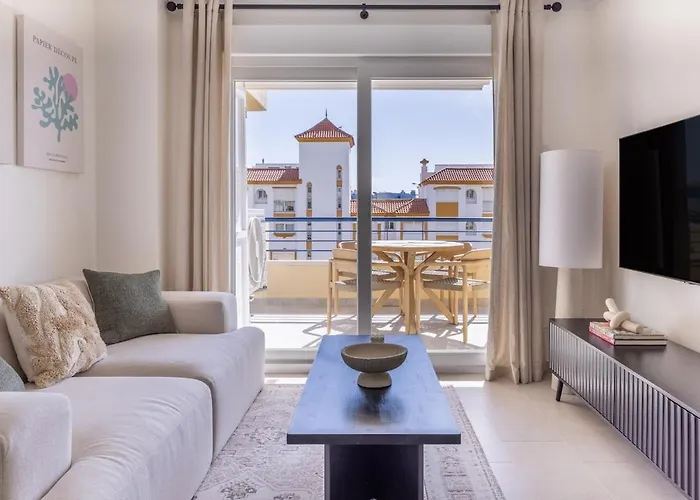 Ar20 Stunning Two-bed With Sea Views Апартаменты *