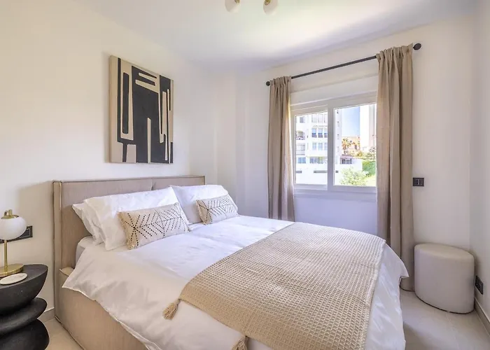 Апартаменты Ar20 Stunning Two-bed With Sea Views