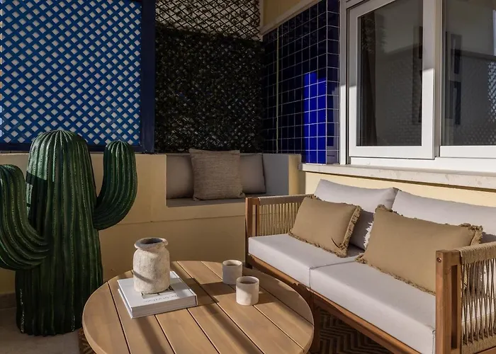 Ar20 Stunning Two-bed With Sea Views Апартаменты *