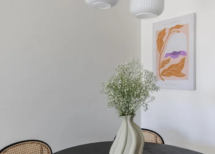 Апартаменты Ar20 Stunning Two-bed With Sea Views